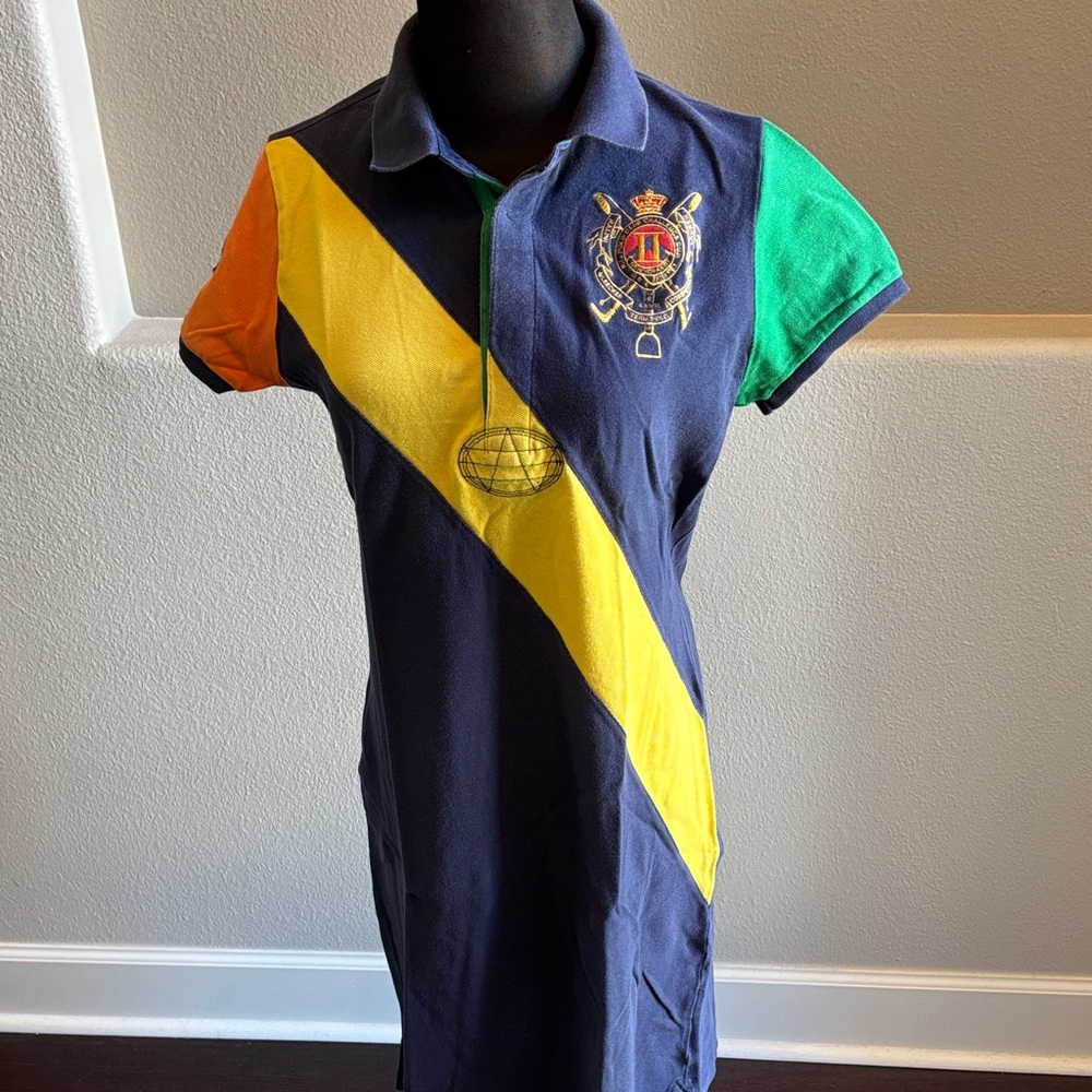Ralph Lauren sport shirt dress size L
Blue label, short sleeves. Logo crest.